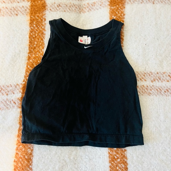 Nike Cropped Muscle Tee - Picture 1 of 3